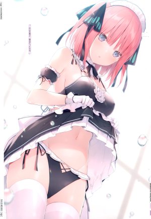 中野二乃,五等分の花嫁,6U☆,露肩,碧眼,胸部,泡泡,手套,发饰,视线正对,女仆,横乳,迷你短裙,露脐,胖次,粉发,衬衫,短裙,single,黑丝,下着,白丝