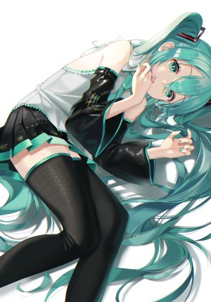 VOCALOID,初音ミク,buri,single,長身像,视线正对,highres,前发,白背景,双马尾,露肩,横臥