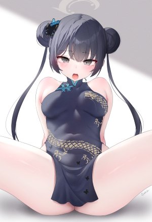 キサキ,蔚蓝档案,gweda,黑发,breasts,汉服,双团子头,连衣裙,包子頭,发饰,光晕,长发,视线正对,開口,single,张腿,双马尾,白背景