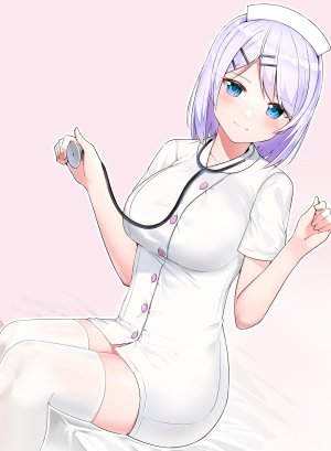 原创,suzuharu_toufu,前发,碧眼,脸红,胸部,发饰,holding,巨乳,护士,短发,银发,坐姿,笑顔,single,黑丝,白丝,絶対領域