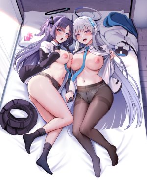 ぽんたろ,早濑优香,生盐乃爱,蔚蓝档案,breasts,光晕,lingerie,nipples,No-Bra,胖次,裤袜,看穿,制服,脱衣